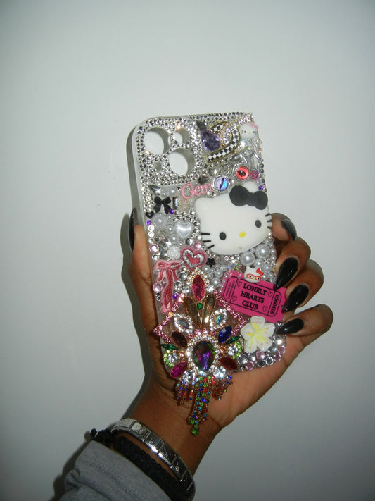 Pre-made bling iPhone 14/15 case.🎀